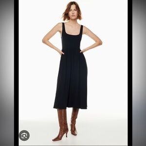 Aritzia Market dress with slit EUC